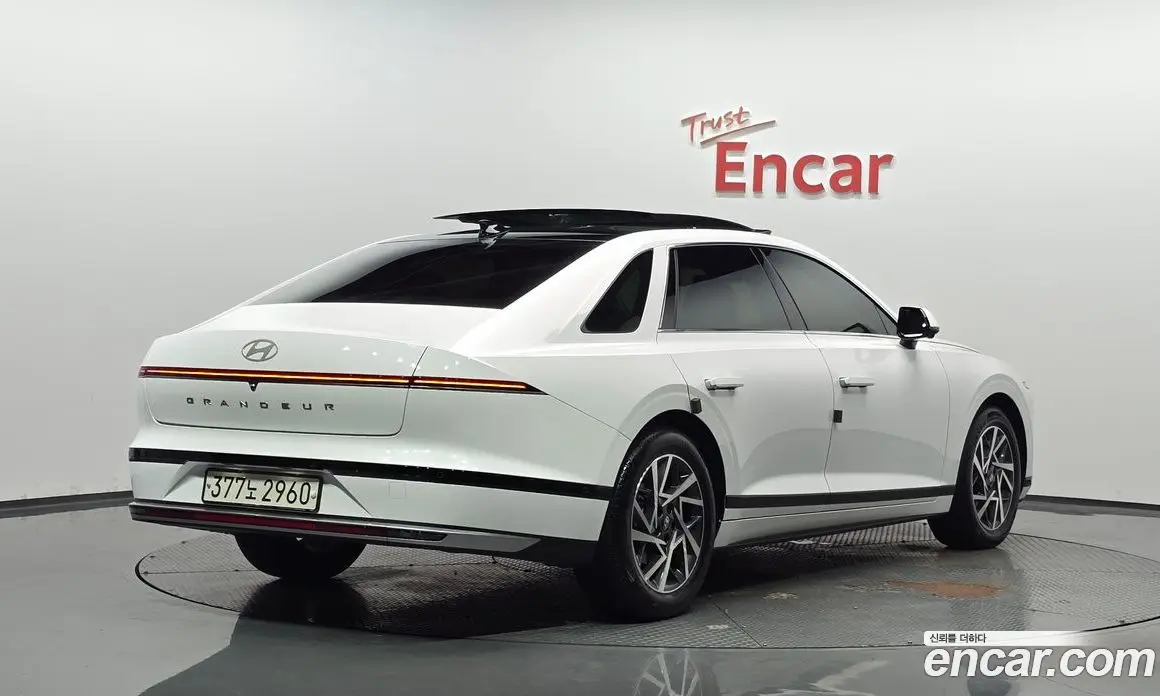 Hyundai Grandeur 2025 1.6 автомат (гидро), фото 1