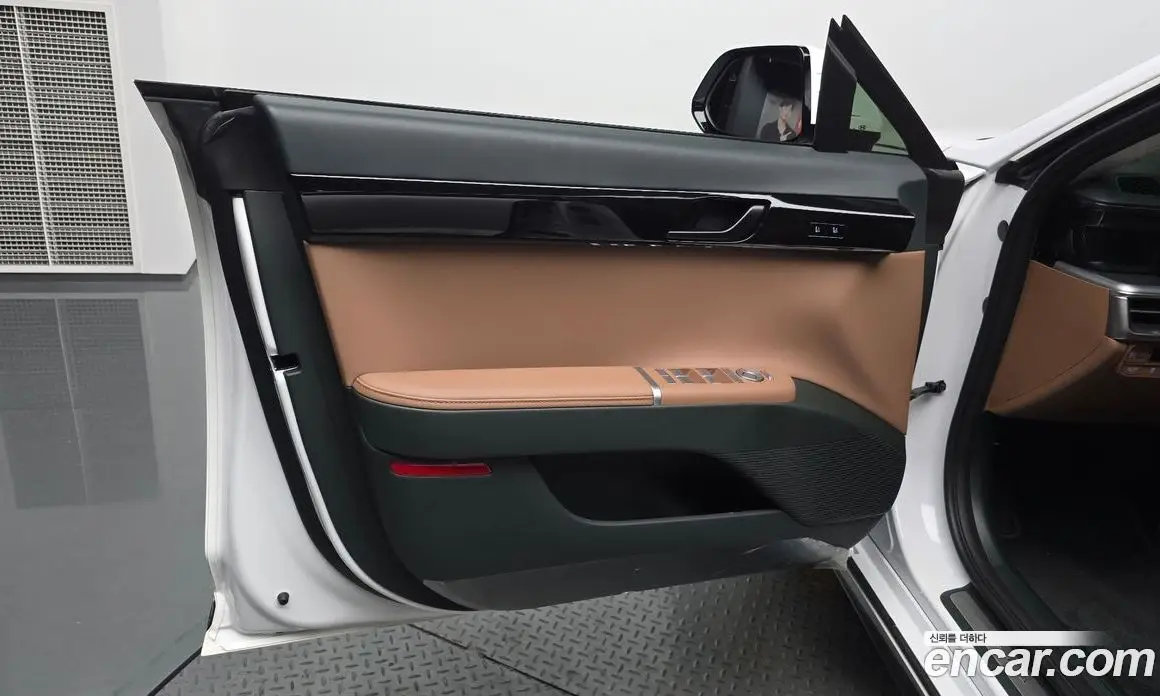 Hyundai Grandeur 2025 1.6 автомат (гидро), фото 13
