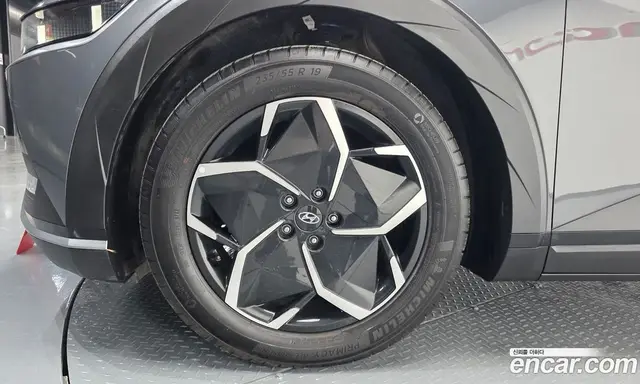 Hyundai Ioniq 5 2023 0.1 автомат (гидро), миниатюра 4