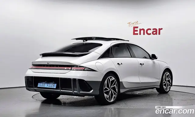 Hyundai Ioniq 6 2022 0.1 автомат (гидро), миниатюра 2