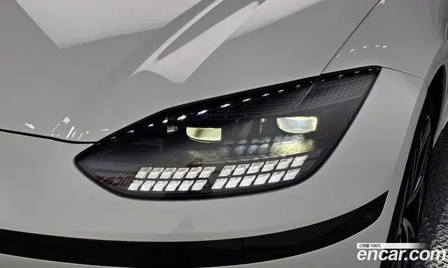 Hyundai Ioniq 6 2022 0.1 автомат (гидро), миниатюра 8