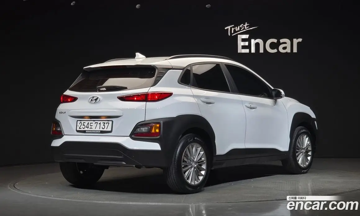 Hyundai Kona 2020 1.6 автомат (гидро), фото 2