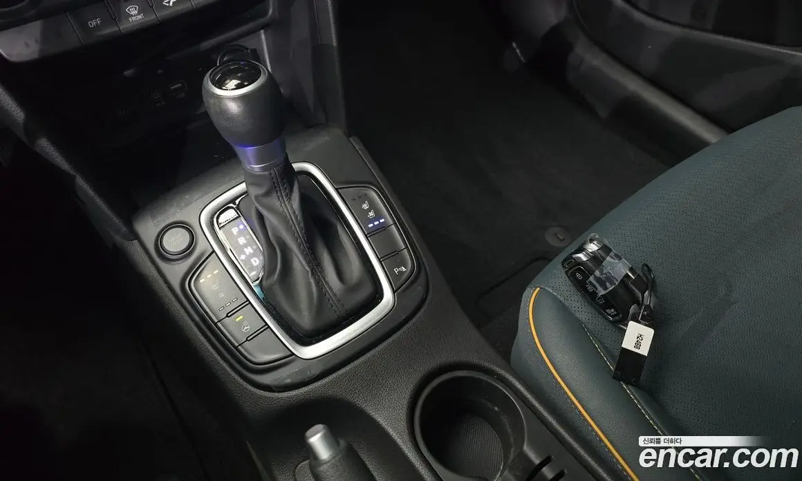 Hyundai Kona 2020 1.6 автомат (гидро), фото 12