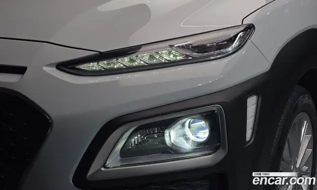 Hyundai Kona 2020 1.6 автомат (гидро), миниатюра 8