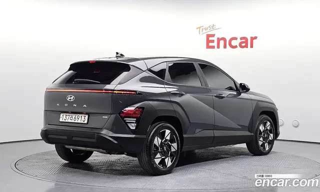 Hyundai Kona 2023 1.6 автомат (гидро), миниатюра 2