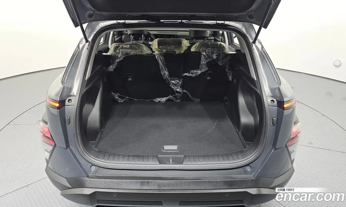 Hyundai Kona 2023 1.6 автомат (гидро), фото 20