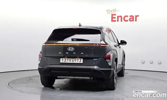 Hyundai Kona 2023 1.6 автомат (гидро), миниатюра 4