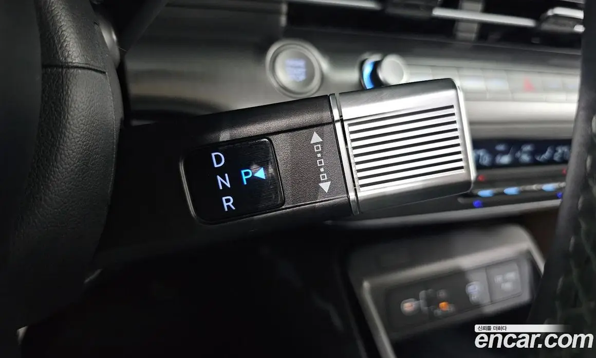 Hyundai Kona 2023 1.6 автомат (гидро), фото 9