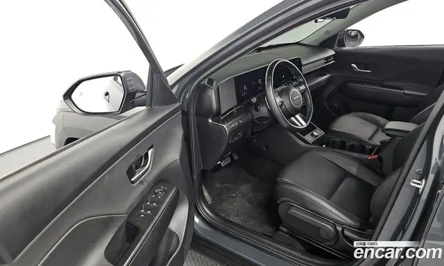 Hyundai Kona 2023 1.6 автомат (гидро), миниатюра 10