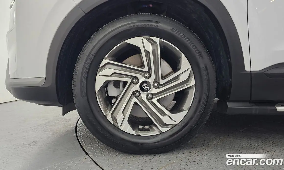Hyundai Santa Fe 2021 2.5 автомат (гидро), фото 5