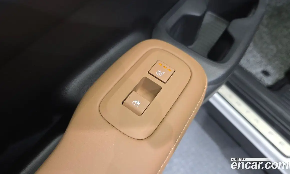 Hyundai Santa Fe 2024 1.6 автомат (гидро), фото 16