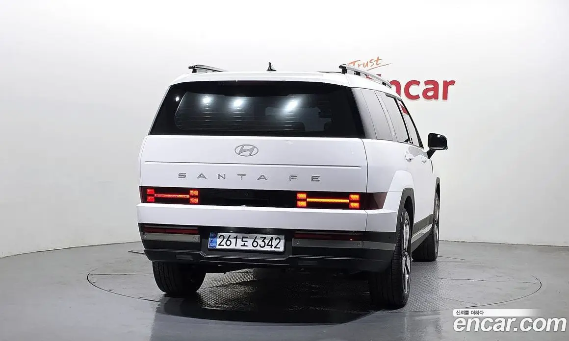 Hyundai Santa Fe 2024 1.6 автомат (гидро), фото 4