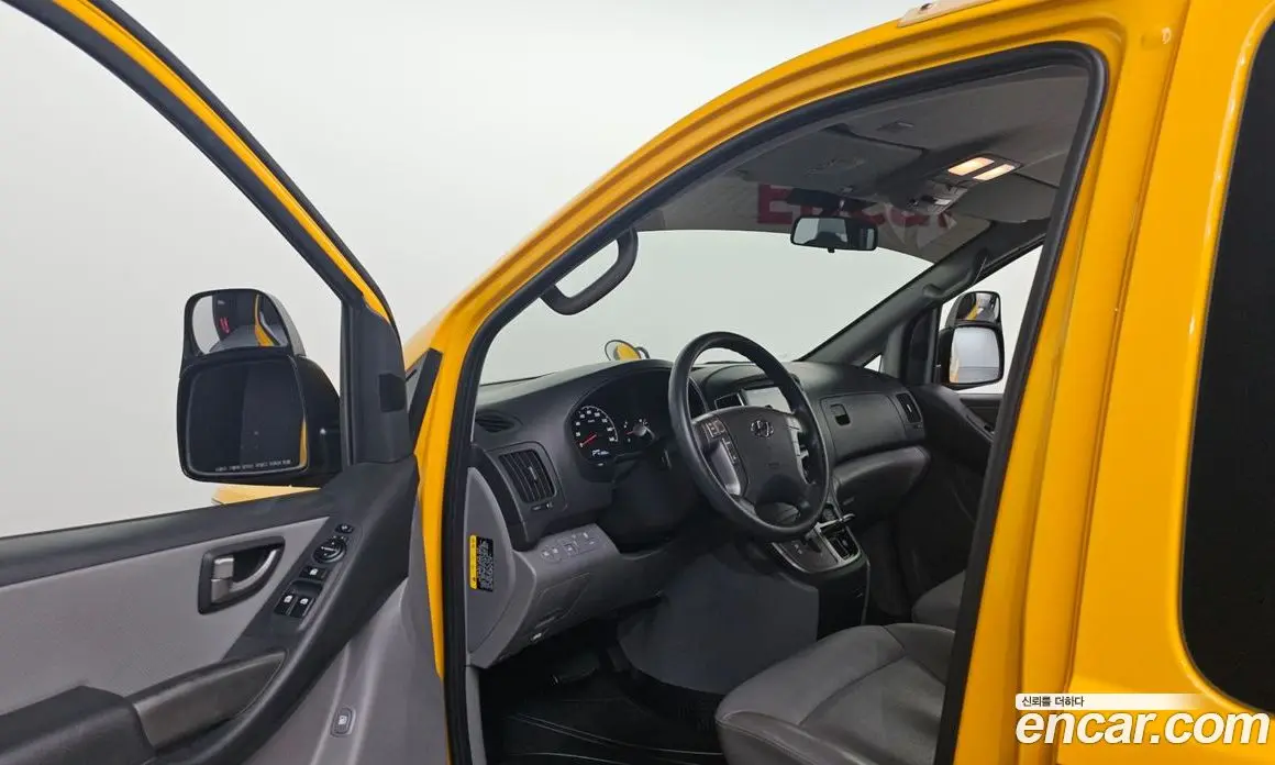 Hyundai Starex 2020 2.4 автомат (гидро), фото 12