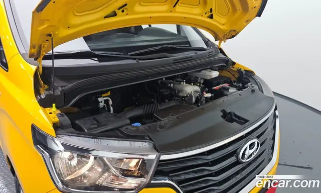 Hyundai Starex 2020 2.4 автомат (гидро), миниатюра 5
