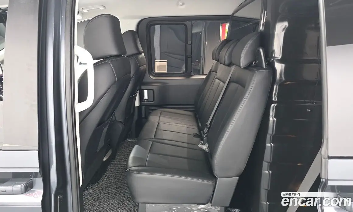 Hyundai Staria 2024 3.5 автомат (гидро), фото 18