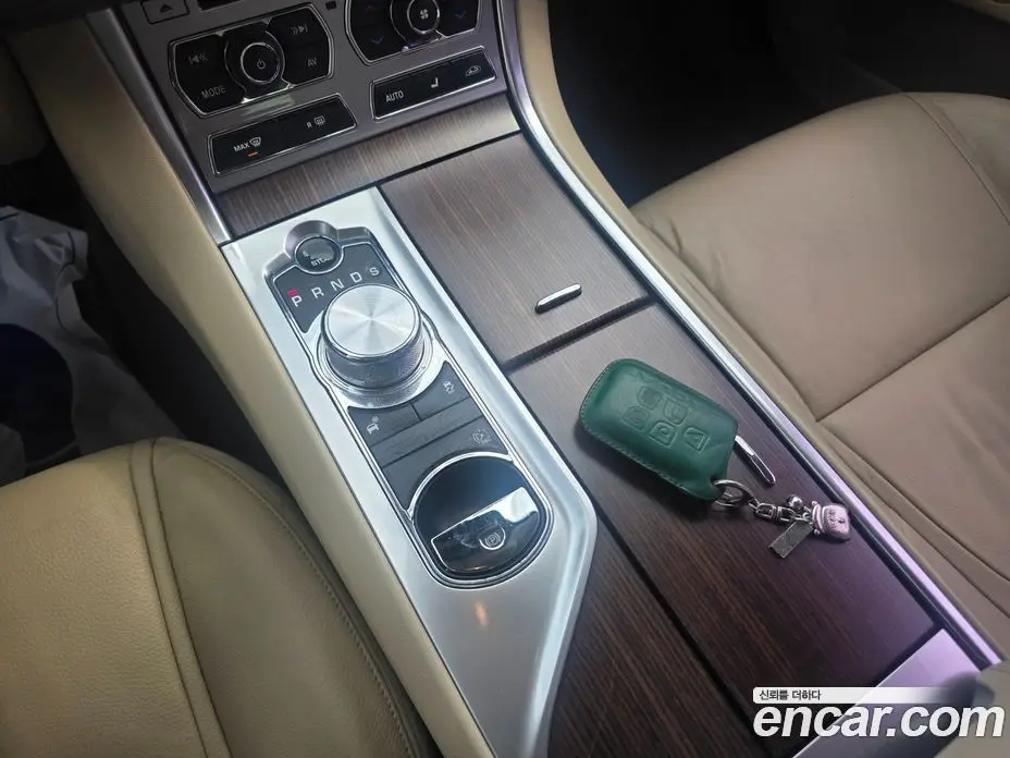 Jaguar XF 2015 2.2 автомат (гидро), фото 12 Jaguar XF 2015 2.2 автомат (гидро), фото 12