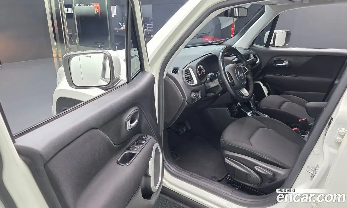 Jeep Renegade 2021 2.4 автомат (гидро), фото 13