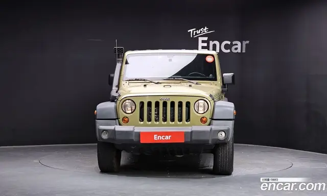 Jeep Wrangler 2013 2.8 автомат (гидро), миниатюра 3