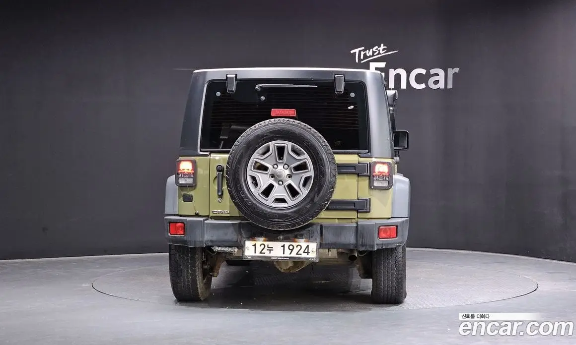 Jeep Wrangler 2013 2.8 автомат (гидро), фото 4