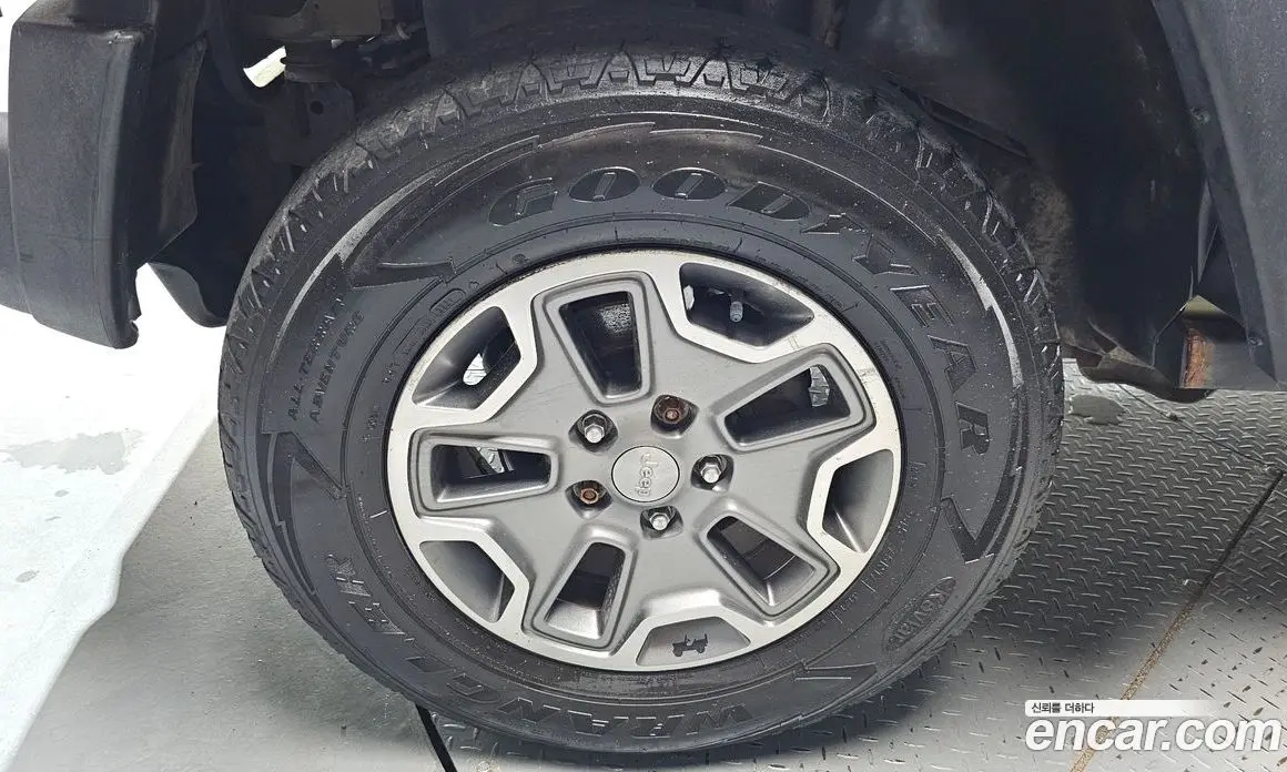 Jeep Wrangler 2013 2.8 автомат (гидро), фото 5