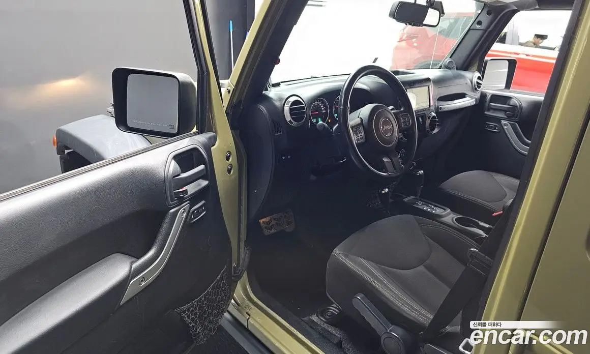 Jeep Wrangler 2013 2.8 автомат (гидро), фото 10