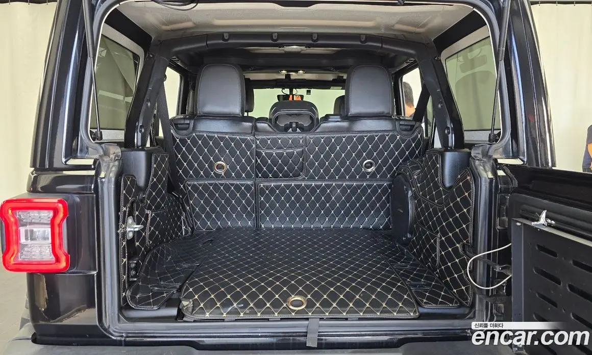 Jeep Wrangler 2021 2.0 автомат (гидро), фото 26 Jeep Wrangler 2021 2.0 автомат (гидро), фото 26