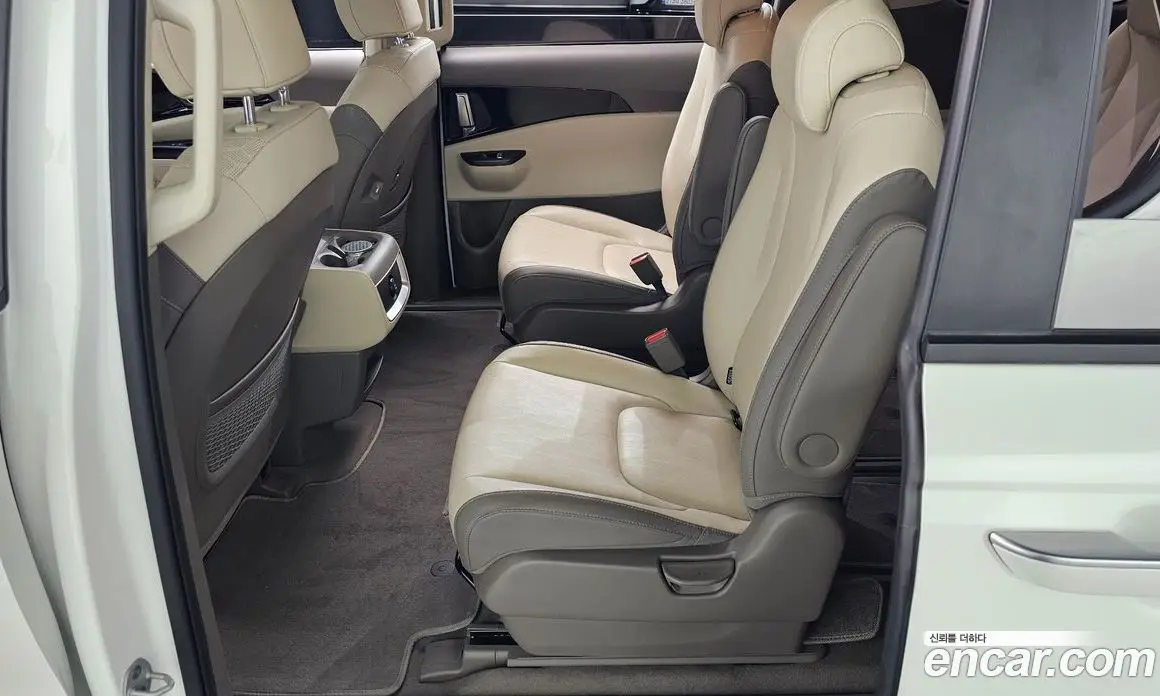 Kia Carnival 2022 2.2 автомат (гидро), фото 11