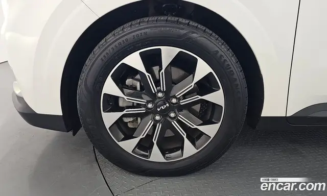 Kia Carnival 2022 2.2 автомат (гидро), миниатюра 5