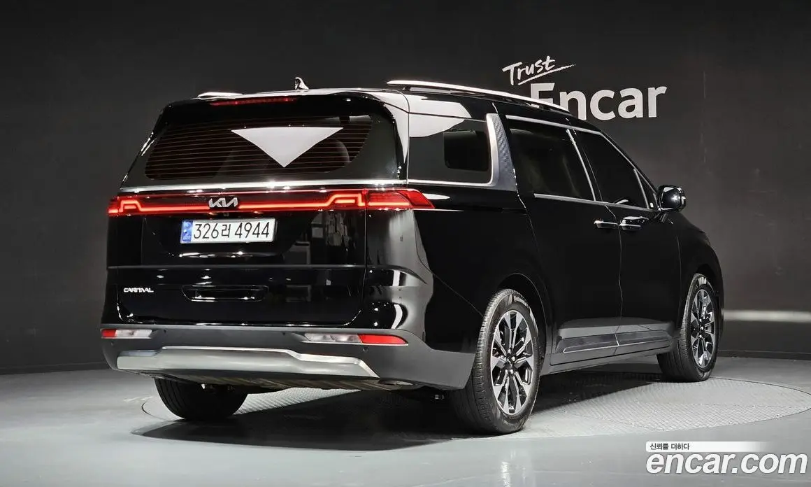 Kia Carnival 2022 3.5 автомат (гидро), фото 2