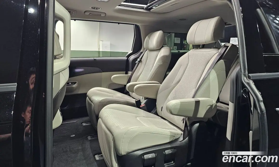 Kia Carnival 2022 3.5 автомат (гидро), фото 17