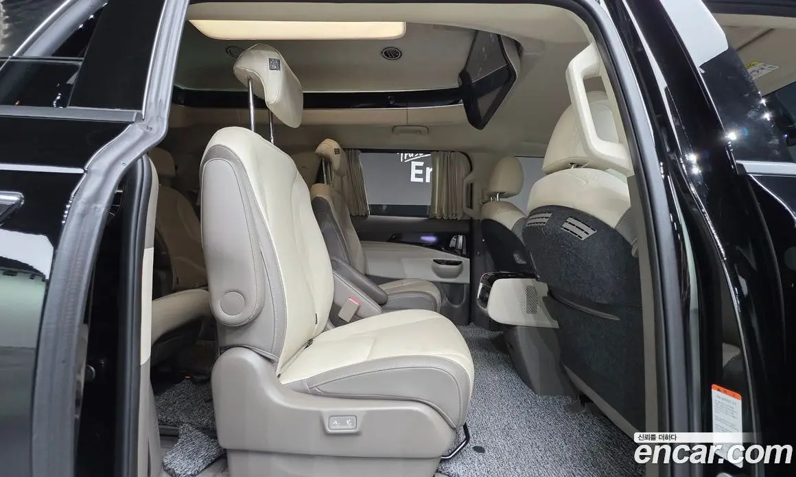 Kia Carnival 2023 3.5 автомат (гидро), фото 25