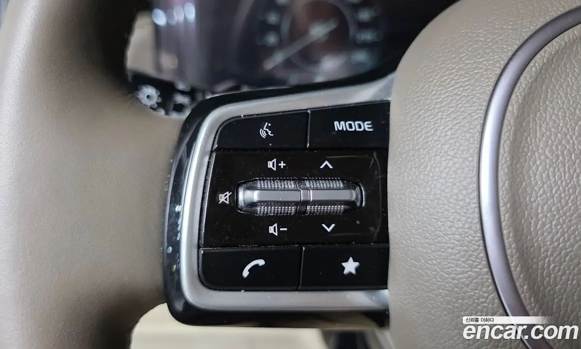 Kia Carnival 2023 3.5 автомат (гидро), фото 29