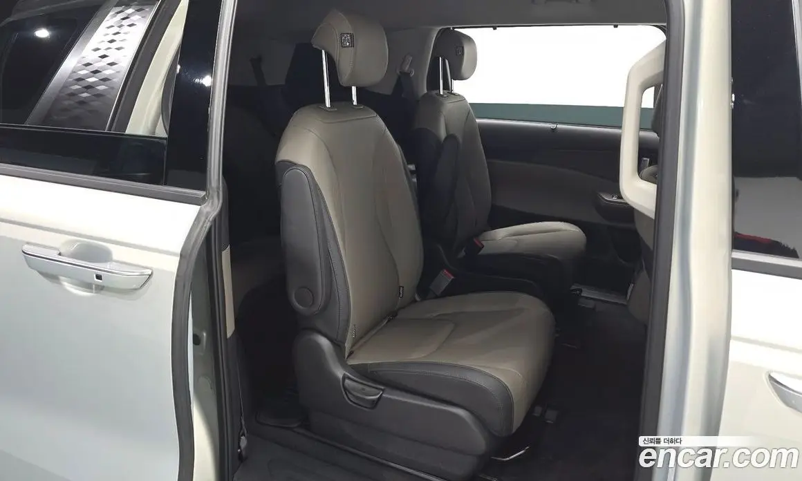 Kia Carnival 2025 2.2 автомат (гидро), фото 17