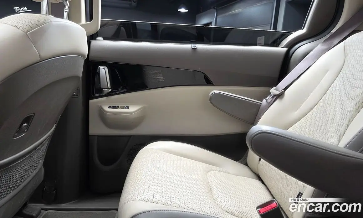 Kia Carnival 2025 2.2 автомат (гидро), фото 15