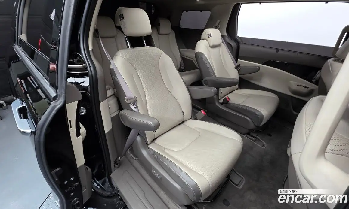 Kia Carnival 2025 2.2 автомат (гидро), фото 16