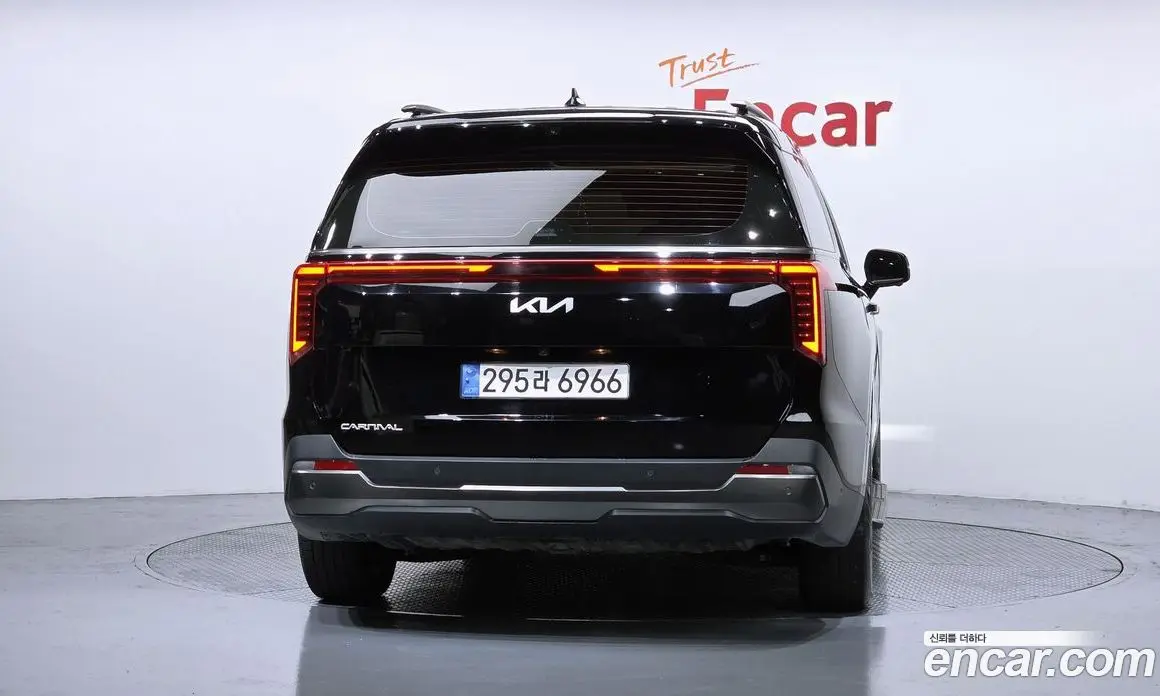Kia Carnival 2025 2.2 автомат (гидро), фото 4