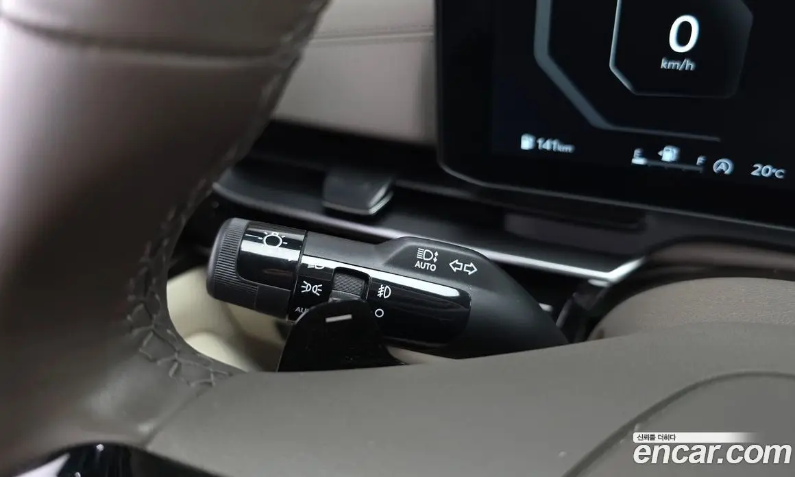 Kia Carnival 2025 2.2 автомат (гидро), фото 32