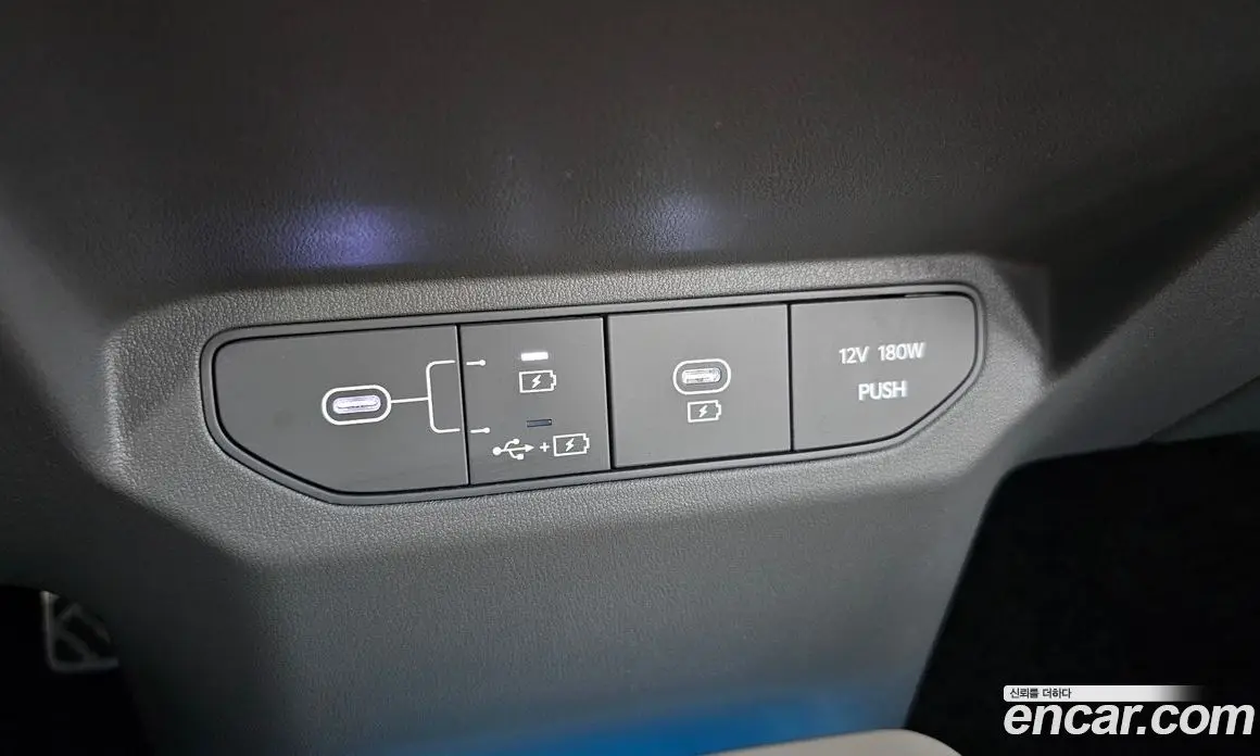 Kia EV3 2024 0.2 автомат (гидро), фото 31