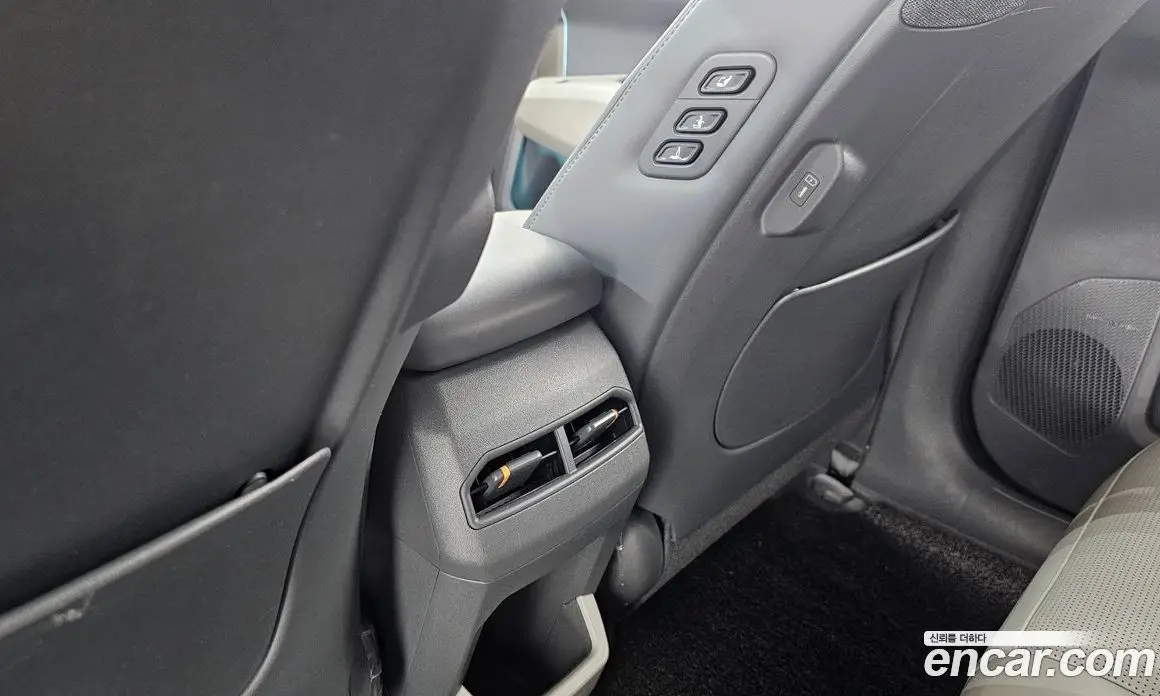Kia EV3 2024 0.2 автомат (гидро), фото 33
