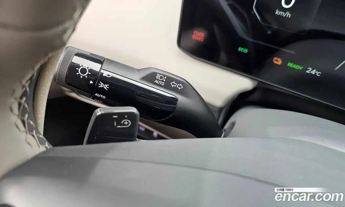 Kia EV3 2024 0.2 автомат (гидро), фото 34