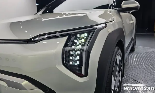 Kia EV3 2024 0.2 автомат (гидро), миниатюра 8