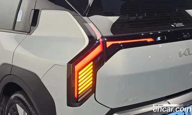 Kia EV3 2024 0.2 автомат (гидро), миниатюра 9