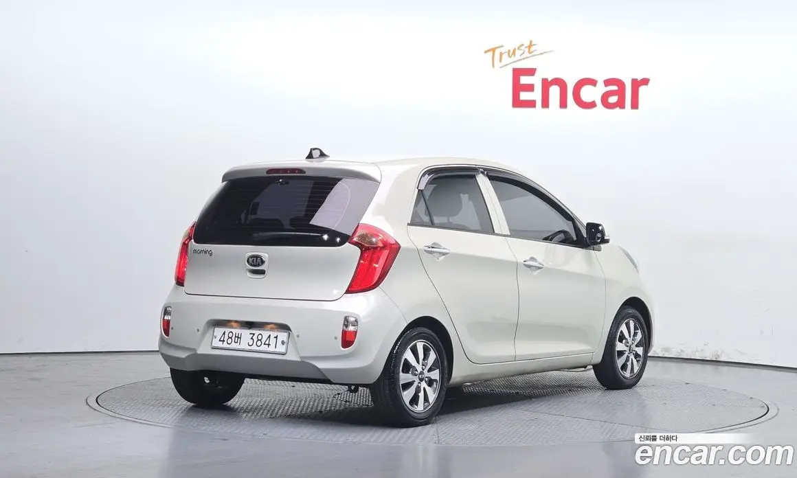 Kia Morning 2014 1.0 автомат (гидро), фото 2