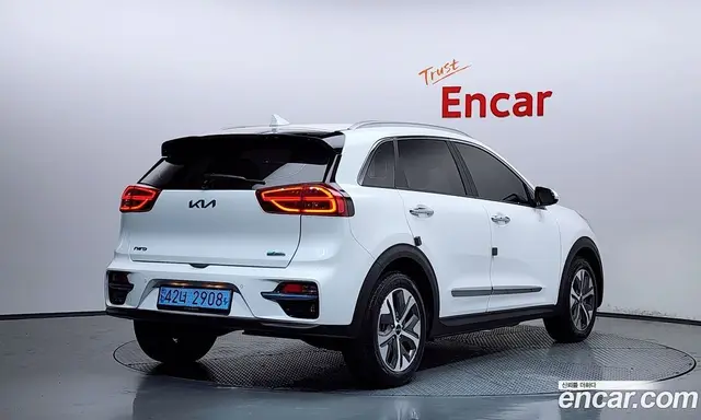 Kia Niro, 2021, 20 753 км