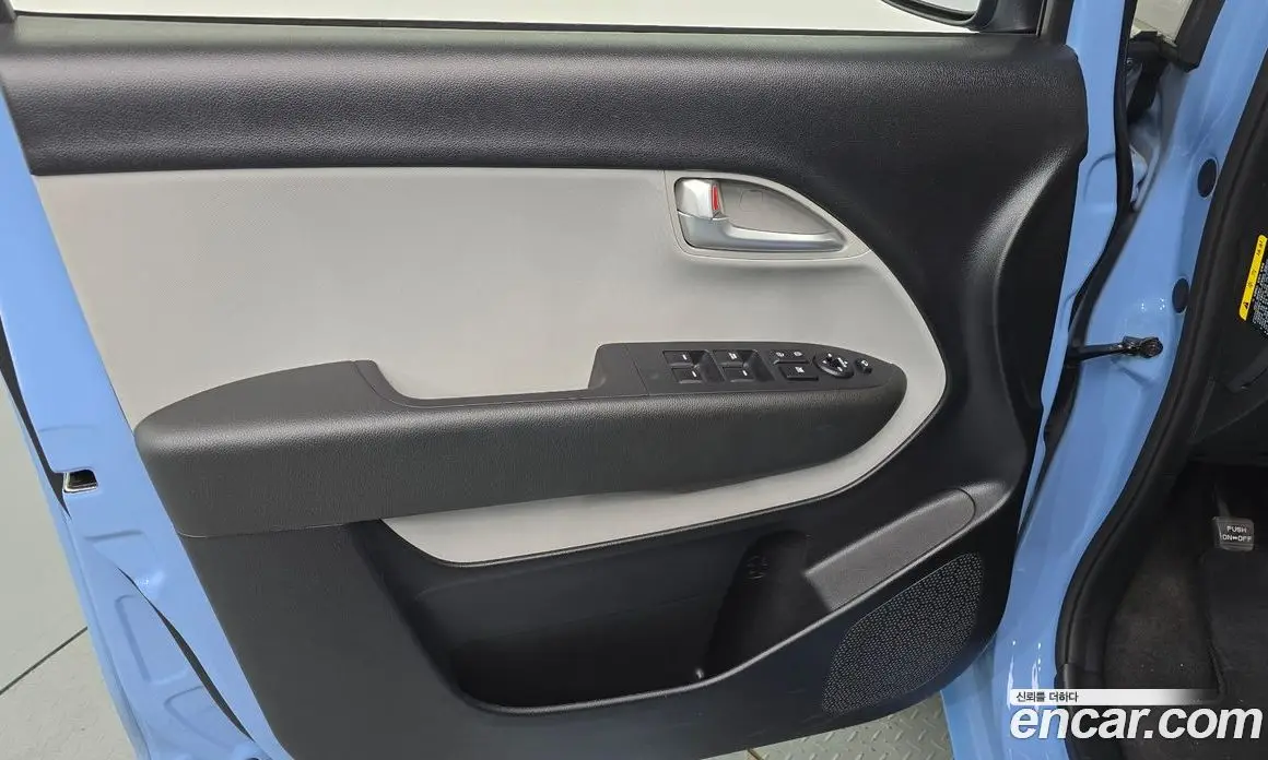 Kia Ray 2017 1.0 автомат (гидро), фото 14