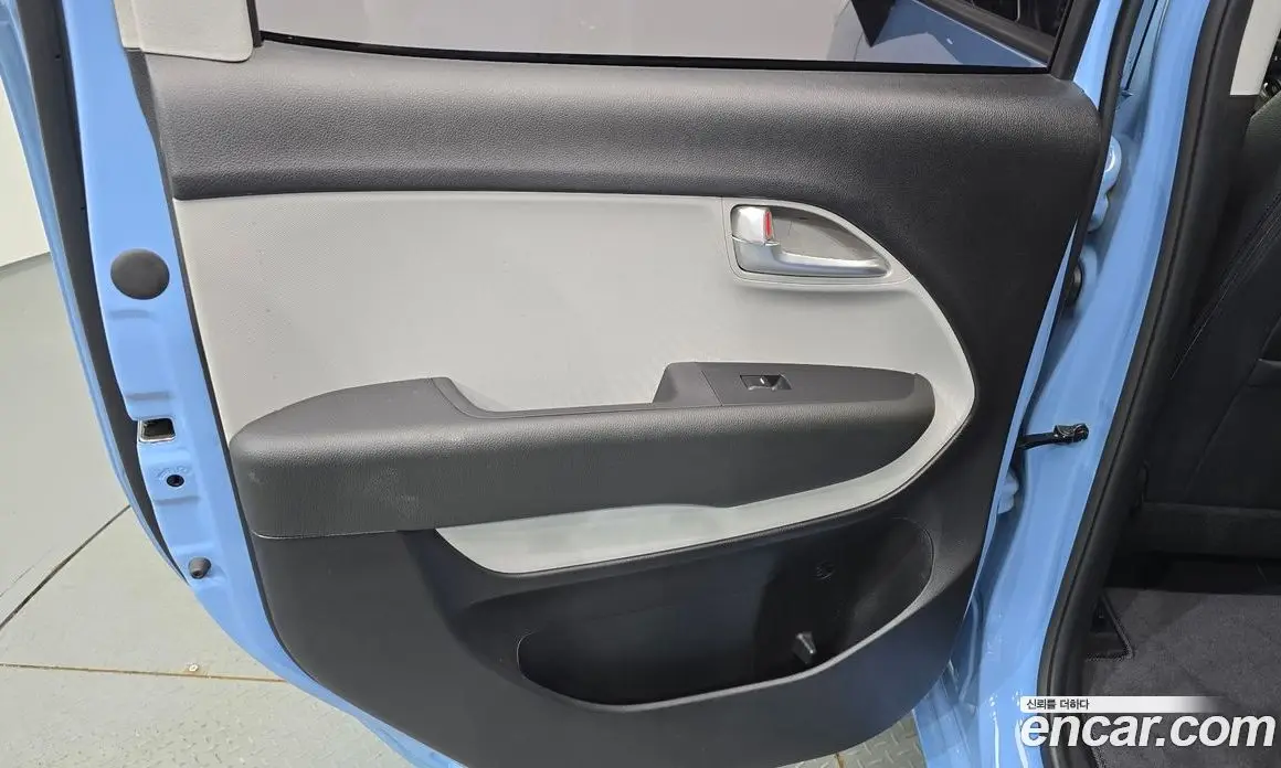 Kia Ray 2017 1.0 автомат (гидро), фото 15