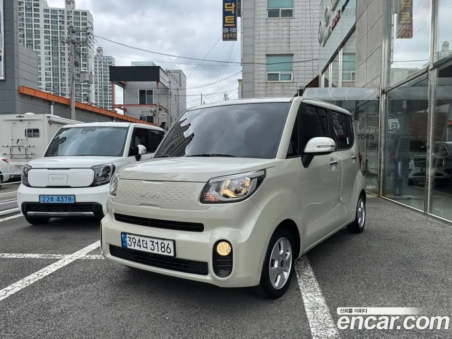 Kia Ray 2022 1.0 автомат (гидро), фото 1