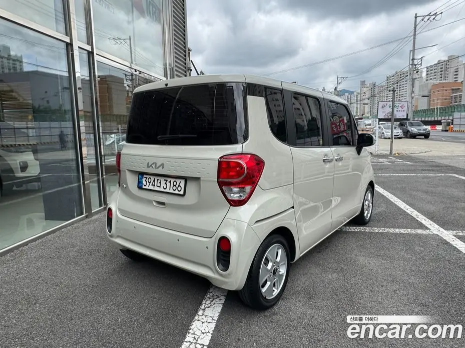 Kia Ray 2022 1.0 автомат (гидро), фото 2