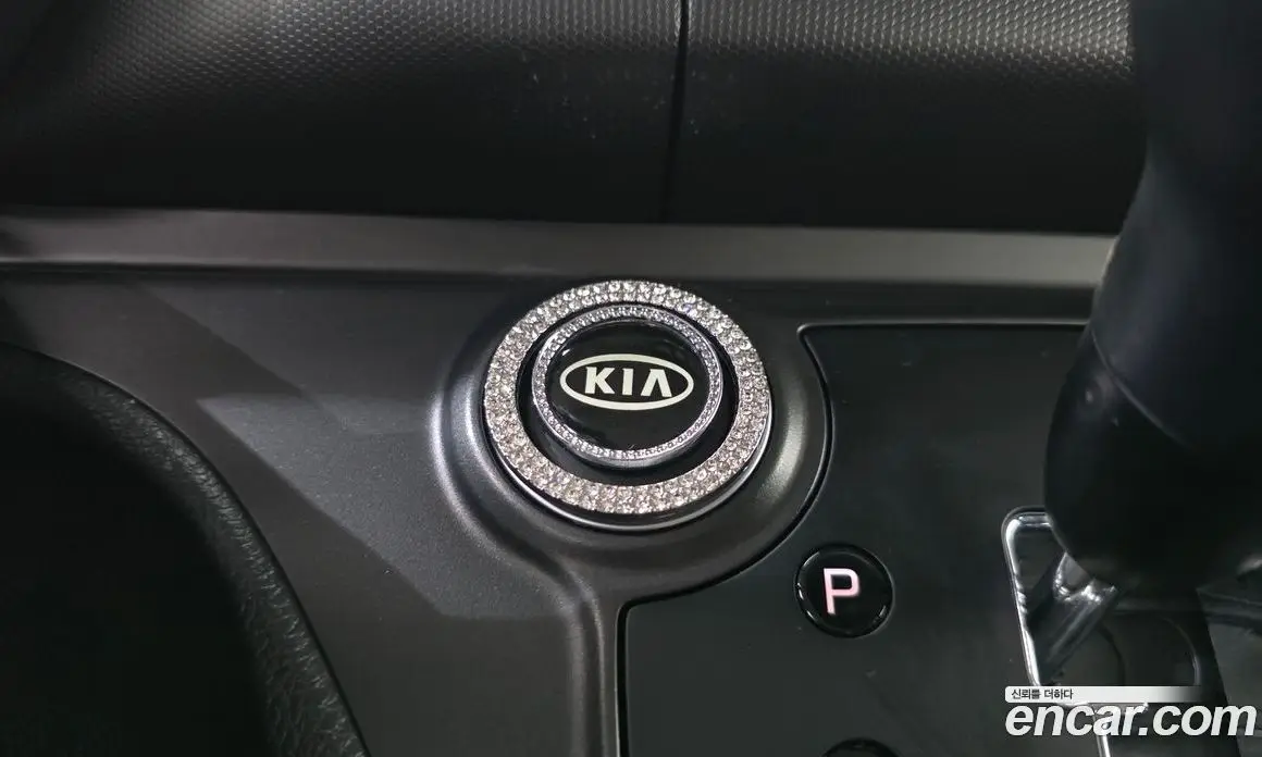 Kia Ray 2023 1.0 автомат (гидро), фото 29