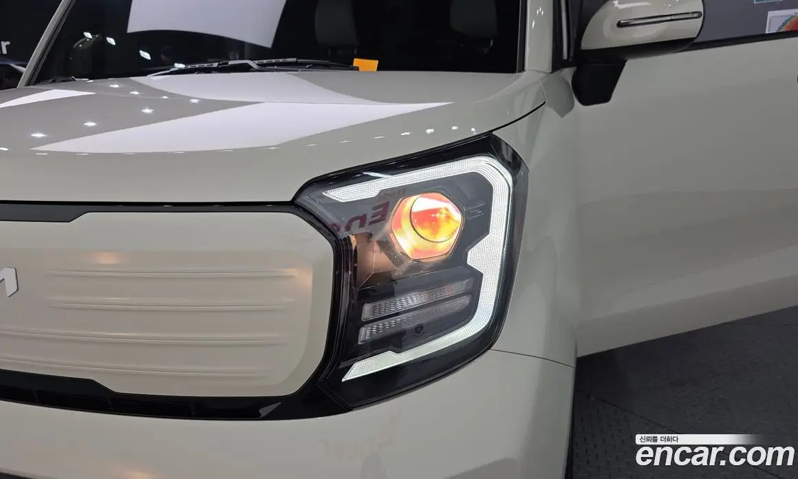 Kia Ray 2023 1.0 автомат (гидро), фото 8